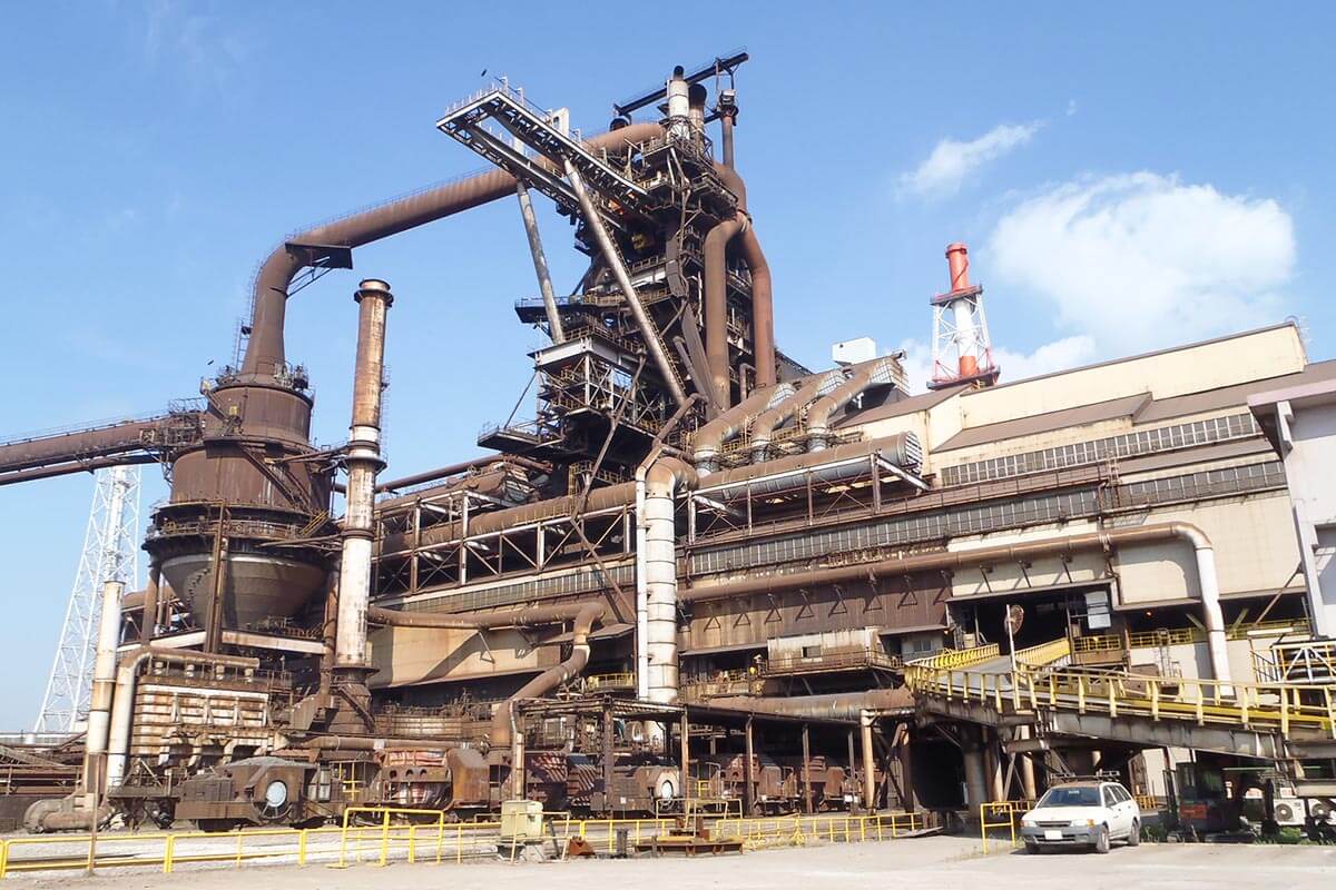 画像:高炉設備工事